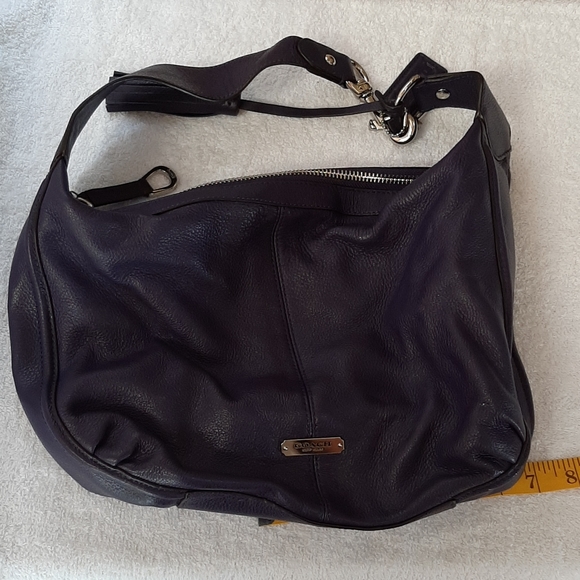 coach - Picture 2 of 3